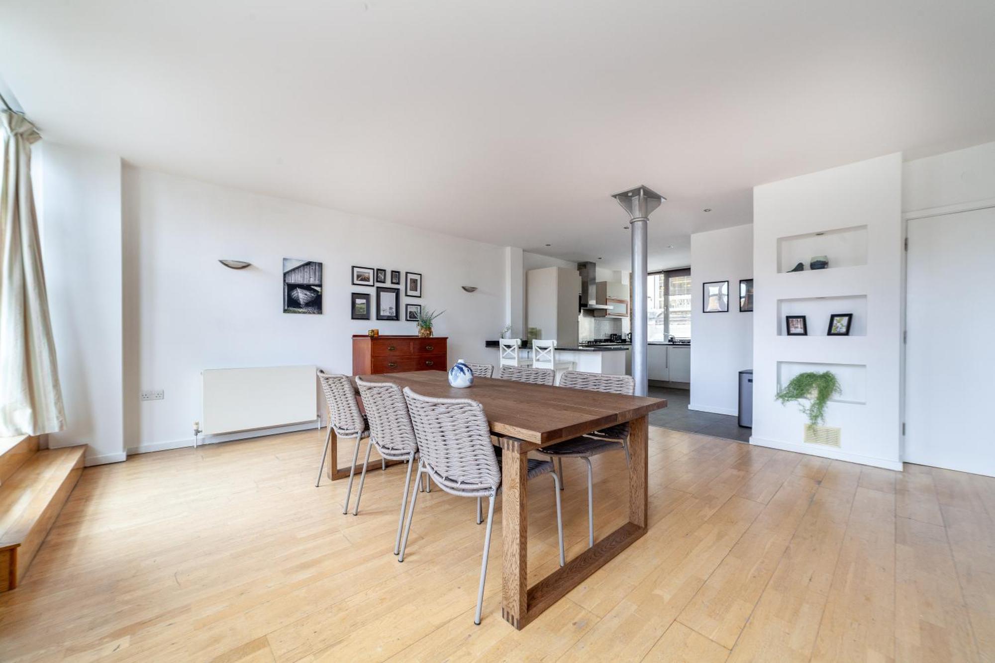 Elegance & Chic Design - 2-Bedroom Haven Лондон Экстерьер фото